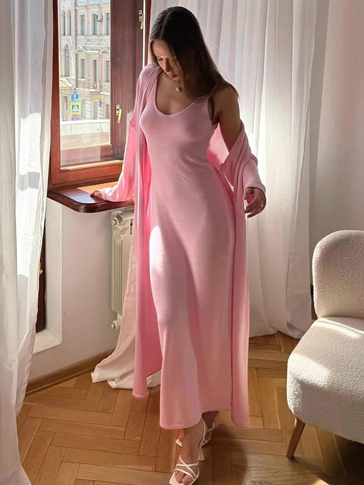 Delia™  Komplet sweter + sukienka